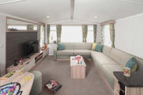 Three Bedroom Instow Caravan